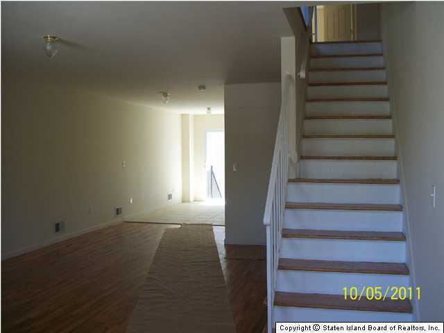 62 Roff Street Staten Island, NY 10304 - Photo 7 of 16 Additional Photo