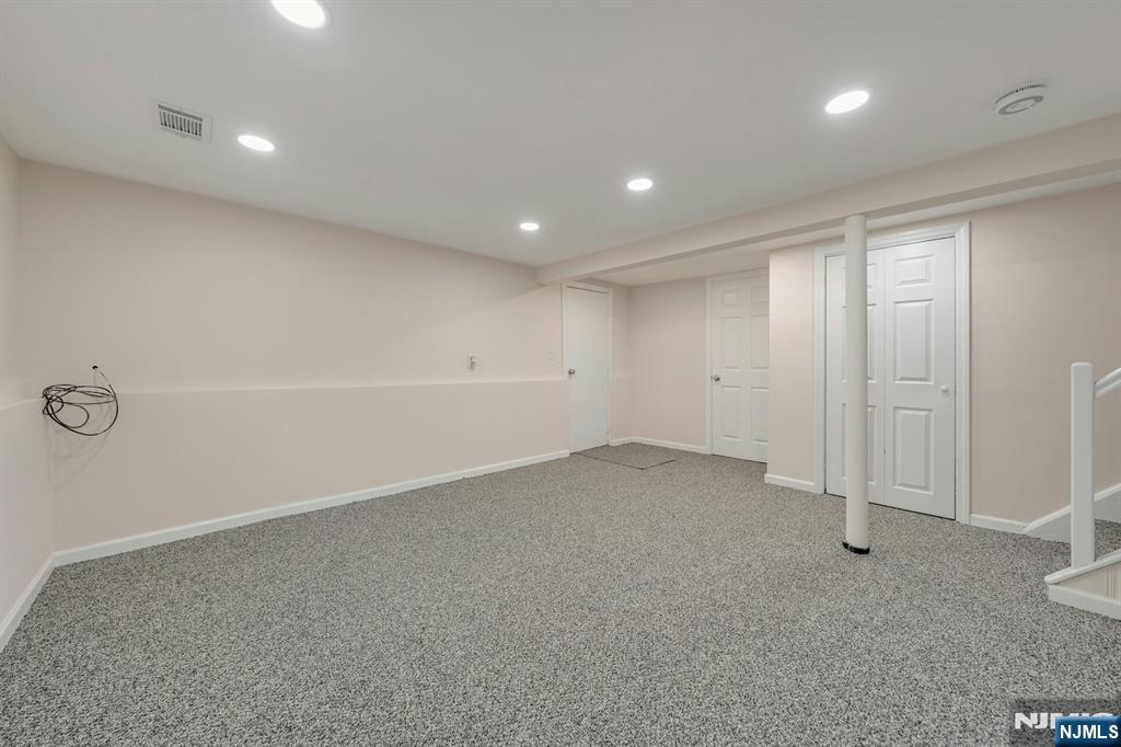 82 Little Falls Road Cedar Grove, NJ 07009 - Photo 26 of 36