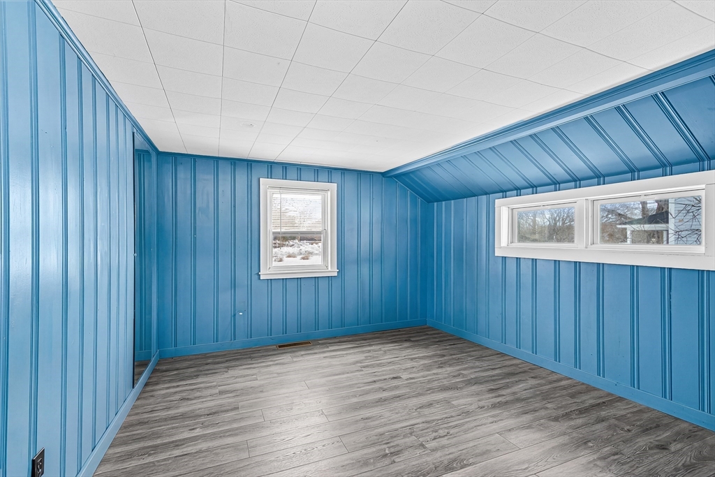 345 Quaker Road North Falmouth, MA 02556 - Photo 13 of 30