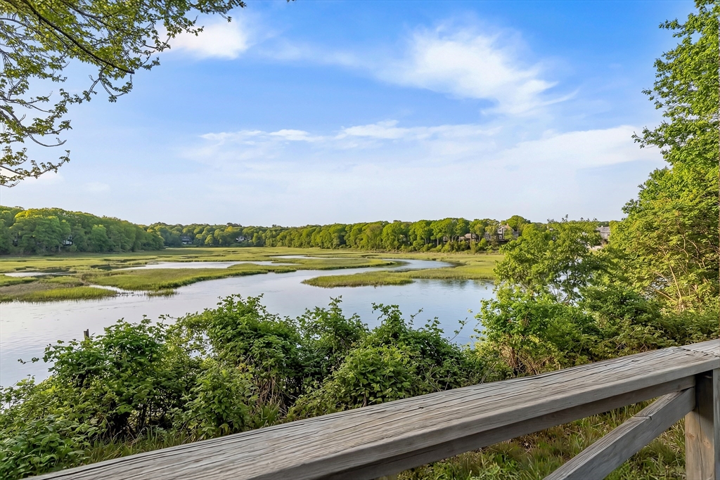 345 Quaker Road North Falmouth, MA 02556 - Photo 21 of 30