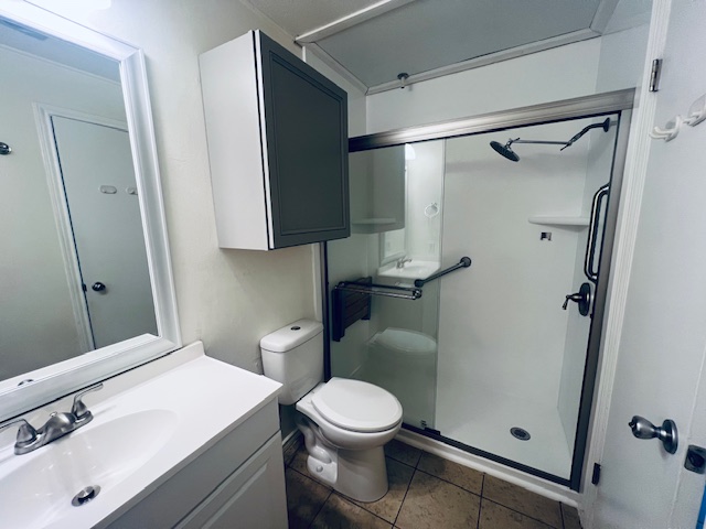 802 South 1st Street, Unit 117 Austin, TX 78704 - Photo 23 of 31 a bathroom with a toilet sink and shower