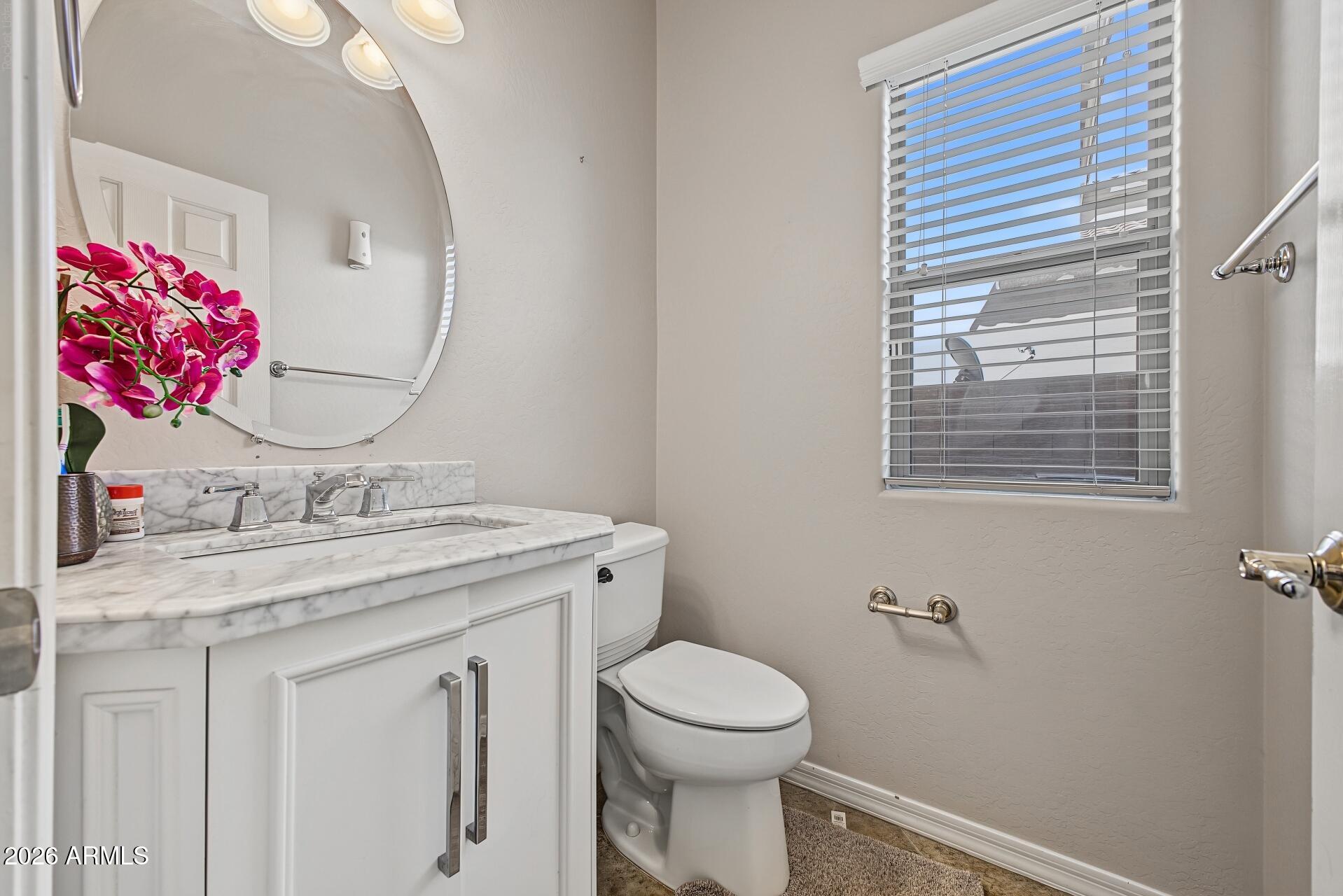 2240 West Davis Road Phoenix, AZ 85023 - Photo 15 of 39 15 - Davis