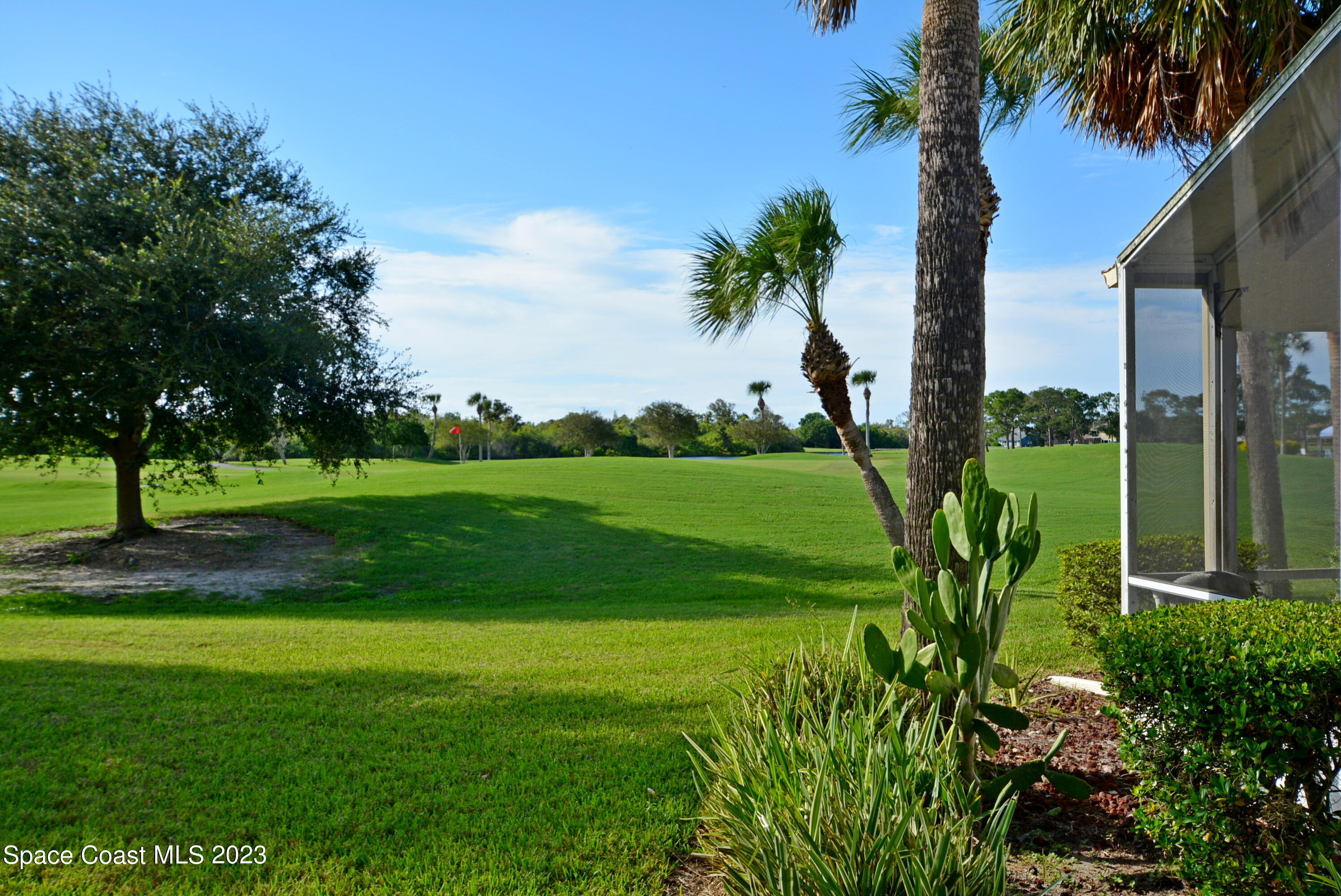 738 Green Valley Lane Melbourne, FL 32940 - Photo 3 of 40 a view of a park