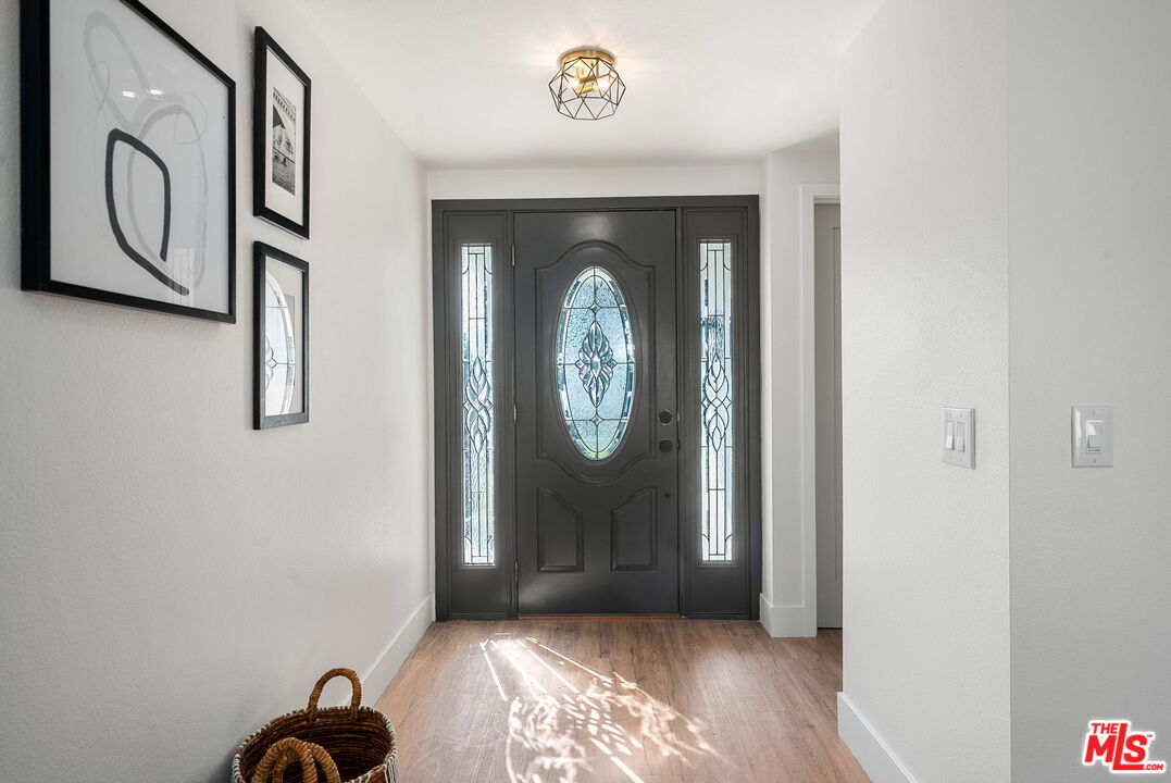 855 East Denwall Drive Carson, CA 90746 - Photo 5 of 39