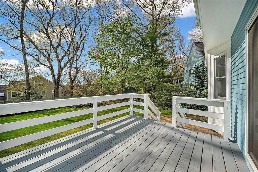 37 Woodcliffe Road Lexington, MA 02421 - Photo 12 of 40 Gallery Image 12
