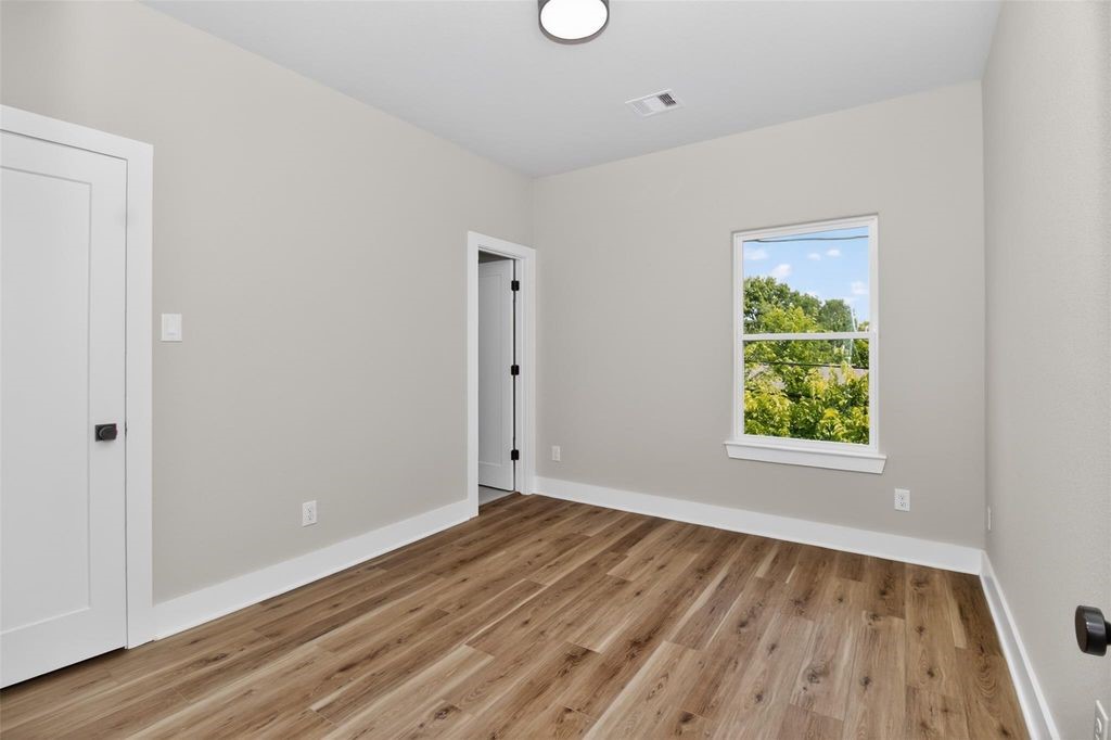 4217 Mallow Street, Unit B Houston, TX 77051 - Photo 8 of 15