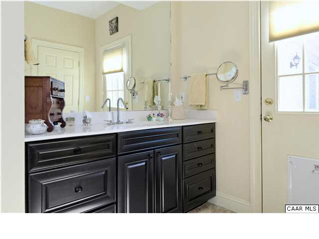 3367 Marsden Point, Unit F 7 Keswick, VA 22947 - Photo 20 of 30 Gallery Image 20