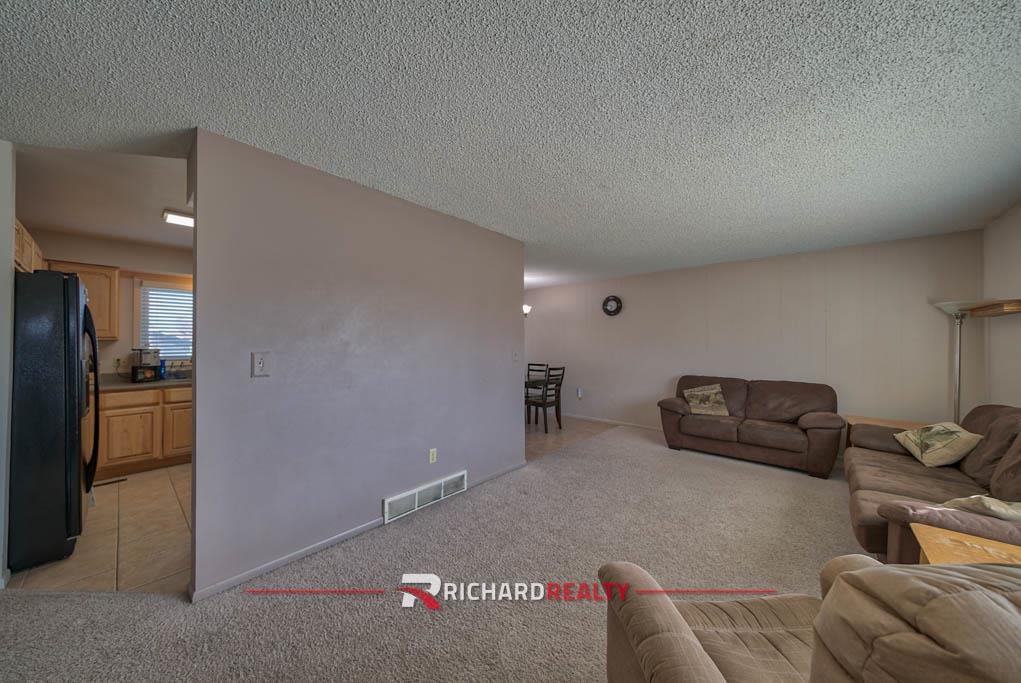 1831 Circle Road Worland, WY 82401 - Photo 3 of 31