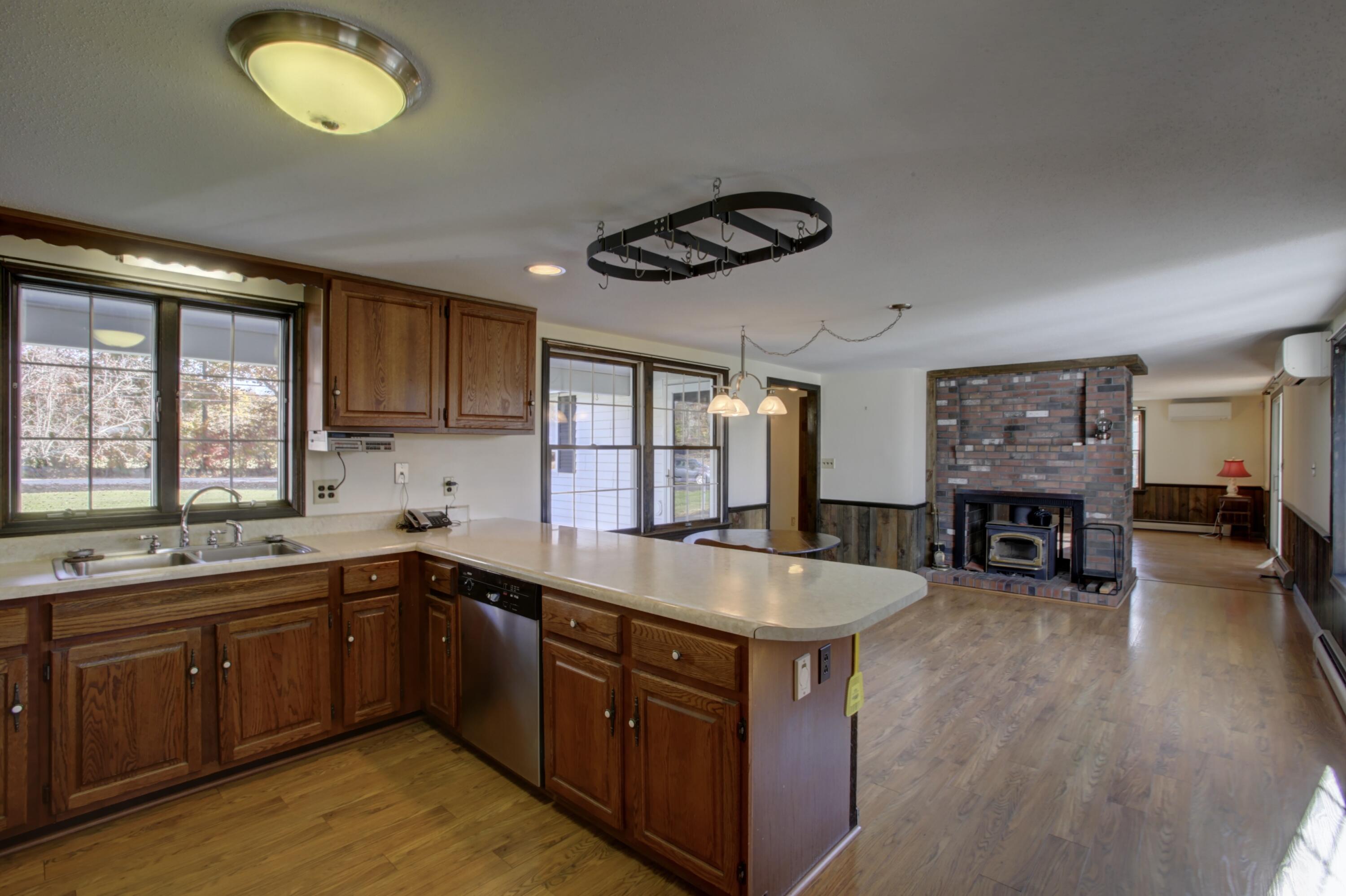 647 Beech Ridge Road North Berwick, ME 03906 - Photo 6 of 44 AB672CA8-01C2-440F-94EC-E75FDF18651C_1_2