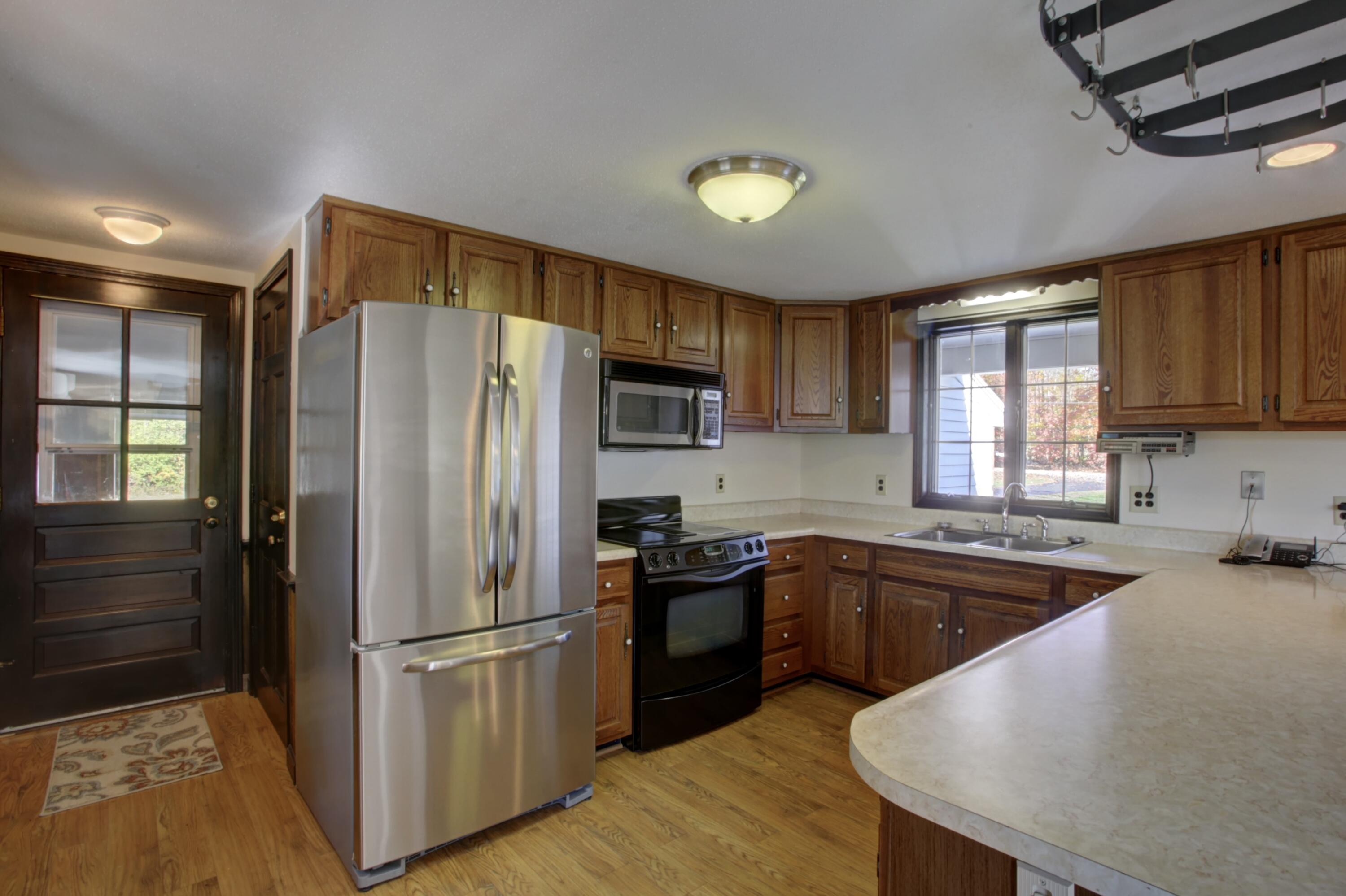 647 Beech Ridge Road North Berwick, ME 03906 - Photo 7 of 44 3C6066D1-67F3-49C7-B9B4-1FC89DA42C5D_1_2