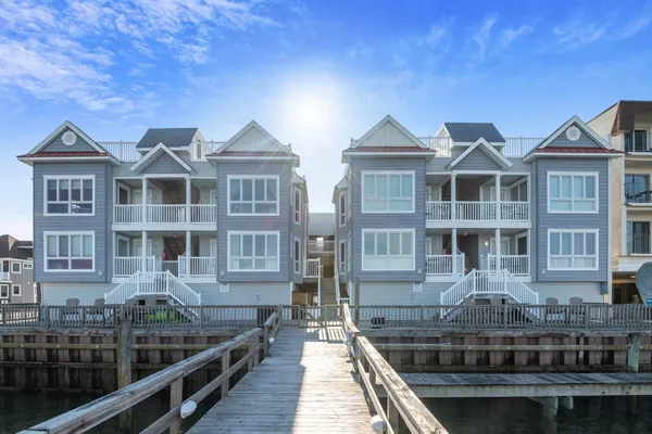 $1,249,995 | 9501 Sunset Drive, Unit 6, Stone Harbor, NJ 08247