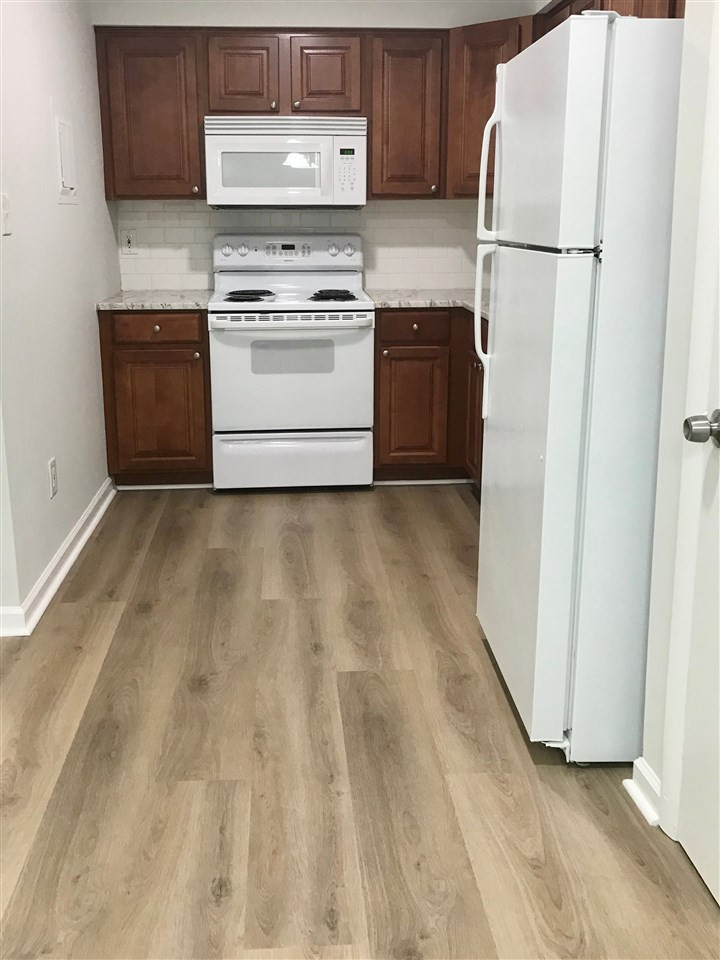 1010 Sandlin Place, Unit F Raleigh, NC 27606 - Photo 3 of 12 Kitchen