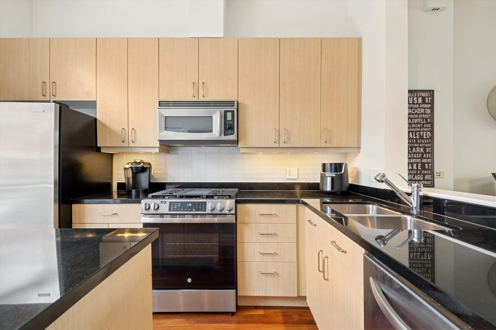 1219 North Sedgwick Street Chicago, IL 60610 - Photo 11 of 28