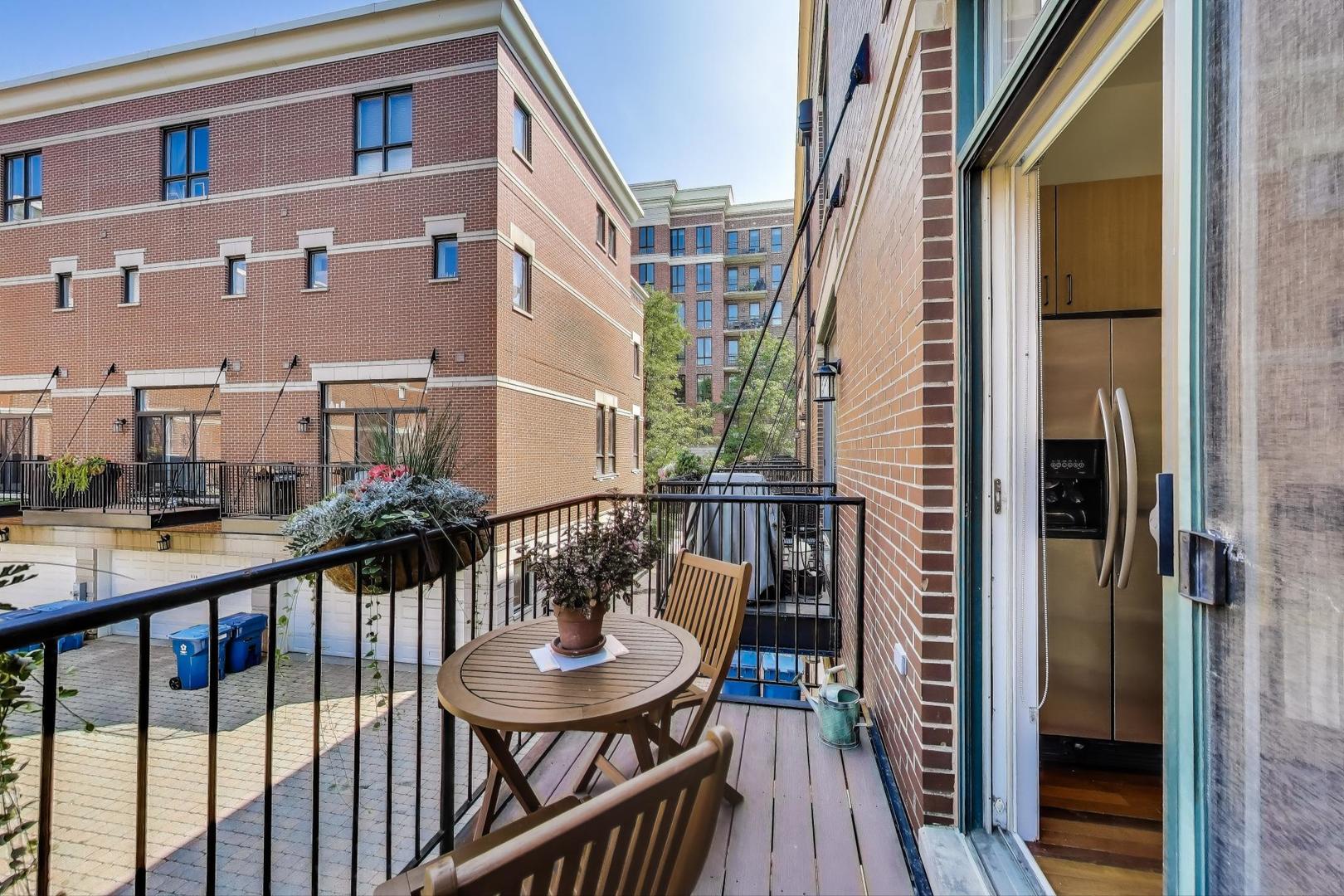 1219 North Sedgwick Street Chicago, IL 60610 - Photo 13 of 28