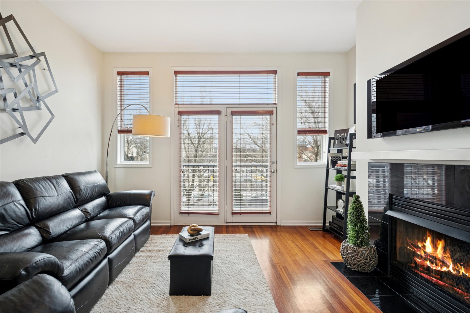 1219 North Sedgwick Street Chicago, IL 60610 - Photo 5 of 28