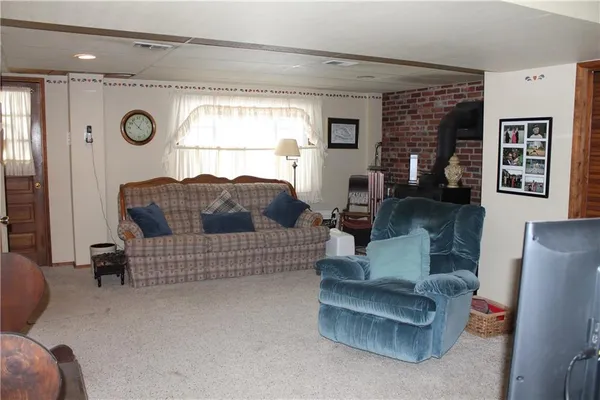 $270,000 | 1700 Craig Drive, Irwin, PA 15642