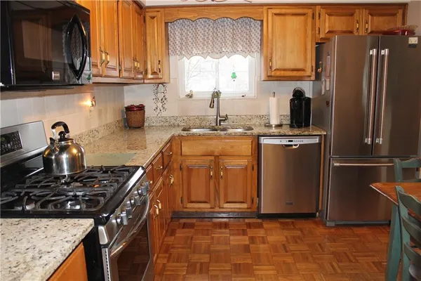 $270,000 | 1700 Craig Drive, Irwin, PA 15642