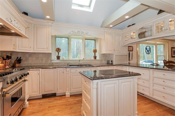 27 Gerrish Road Rochester, MA 02770 - Photo 4 of 25