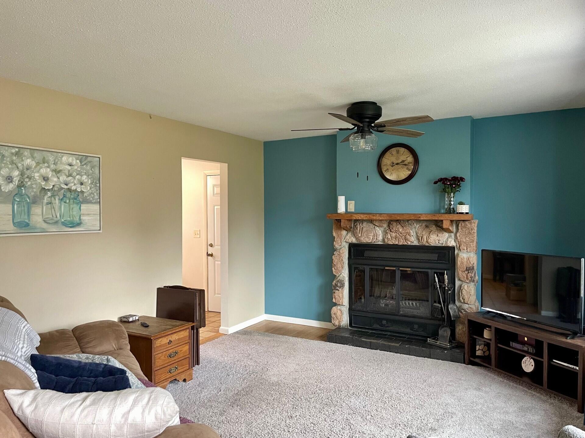 7953 Springport Road Parma, MI 49269 - Photo 6 of 25 7953 Springport LR 2