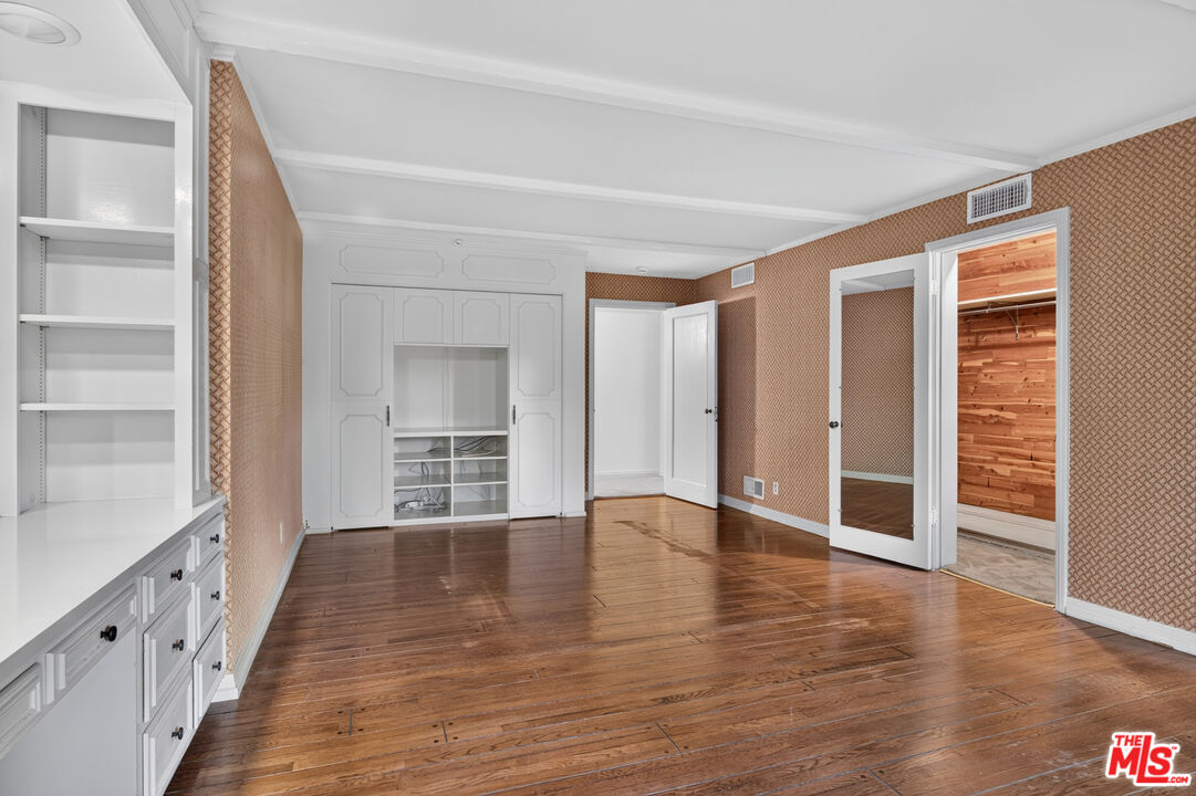 602 Foothill Road Beverly Hills, CA 90210 - Photo 36 of 61 Gallery Image 36