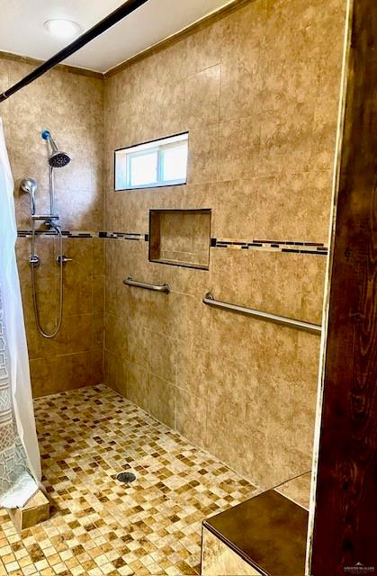 1220 Eva Street Edinburg, TX 78539 - Photo 11 of 12 a bathroom with a shower