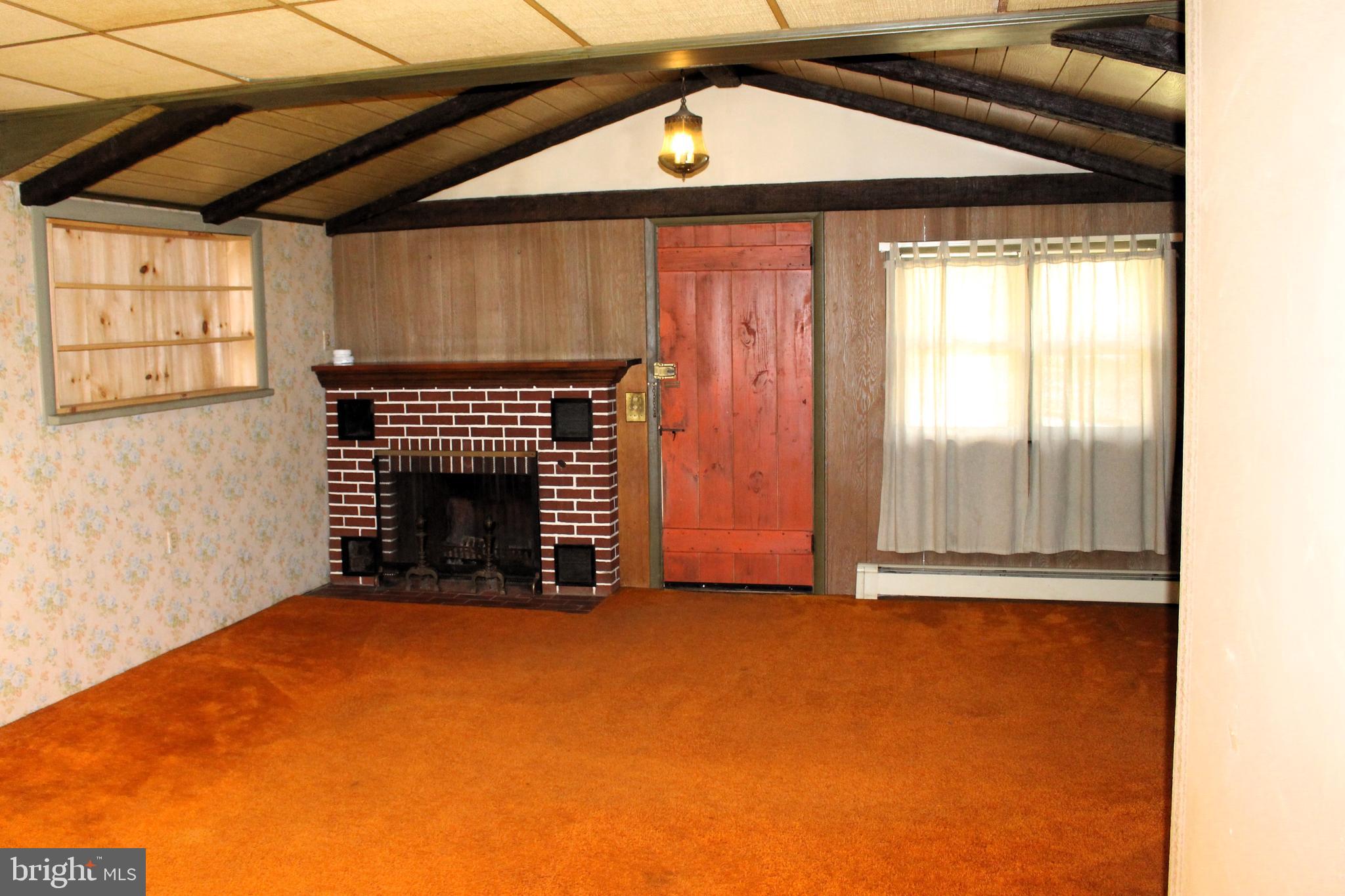 652 Ono Road Annville, PA 17003 - Photo 8 of 20 Living Room view 2