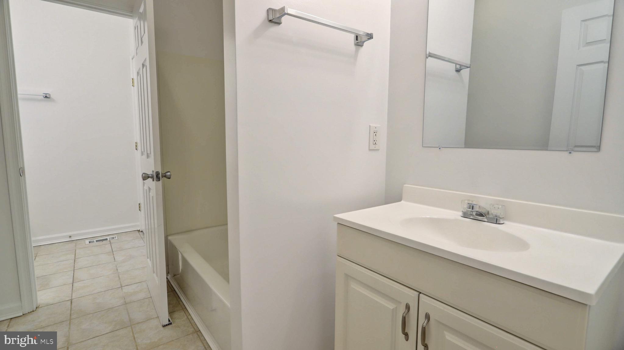 6803 Braddock Road Springfield, VA 22151 - Photo 27 of 57