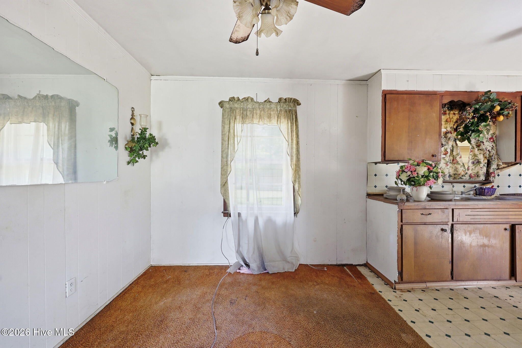 204 West John Thompson Road Colerain, NC 27924 - Photo 14 of 50 Dining
