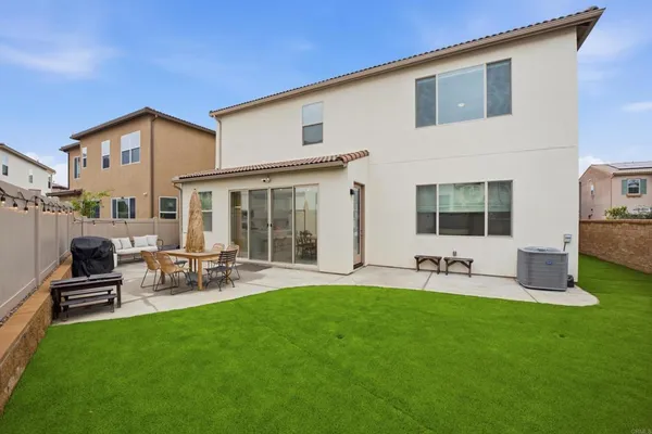 $1,110,000 | 1508 Laurelwood Way, Oceanside, CA 92056