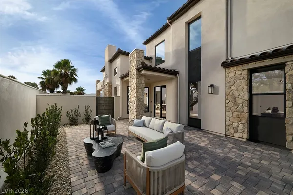 $2,401,319 | 45 Bellissima Lago Court, Henderson, NV 89011