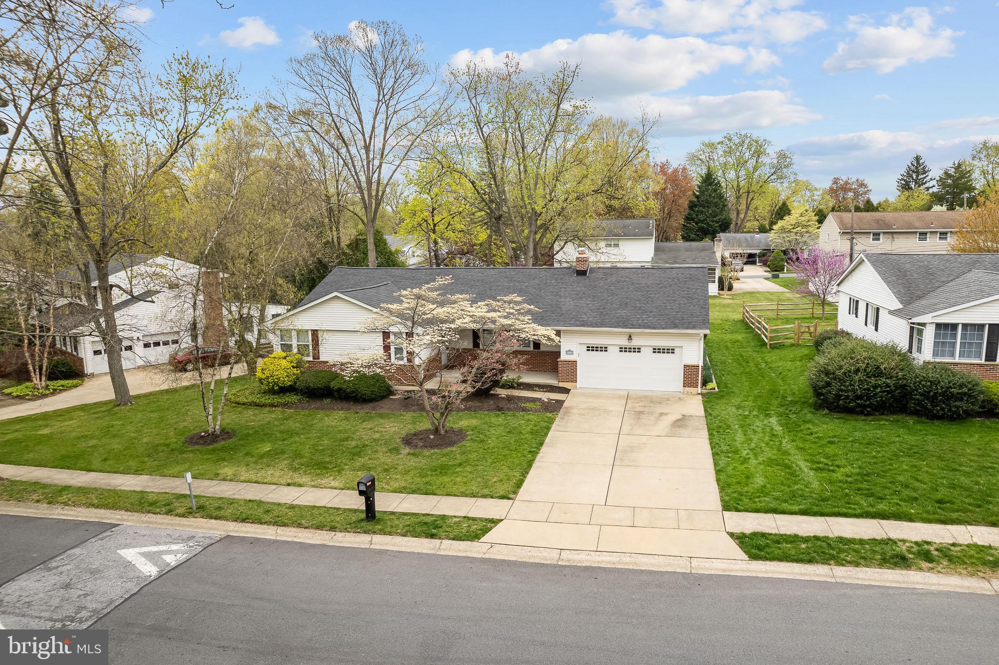 2502 Raven Road Wilmington, DE 19810 - Photo 54 of 57 a front view of a house with a yard