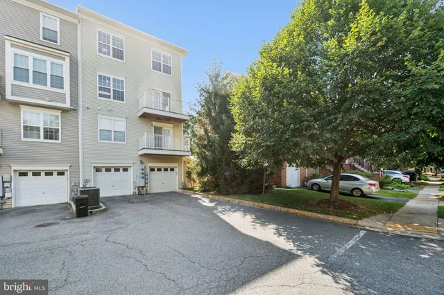 $530,000 | 568 Orchard Ridge Drive, Unit 200, Gaithersburg, MD 20878