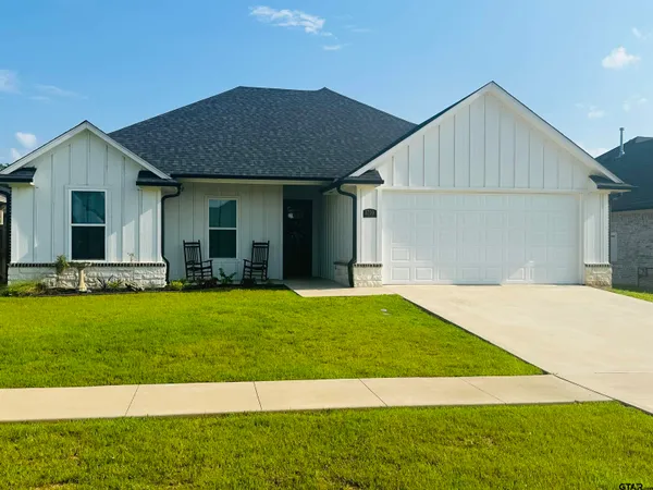$340,700 | 1710 Tres Drive, Whitehouse, TX 75791