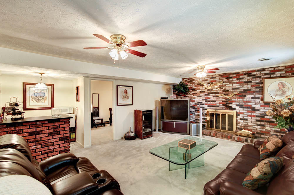 237 Chaho Road Knoxville, TN 37934 - Photo 16 of 22 Wet bar