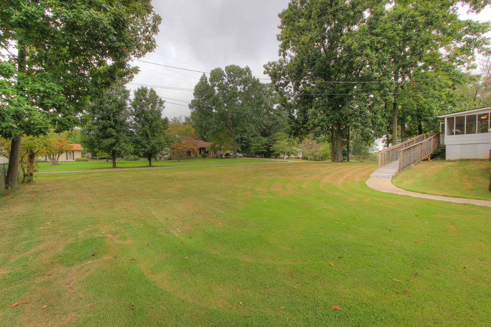 237 Chaho Road Knoxville, TN 37934 - Photo 21 of 22 Level back yard