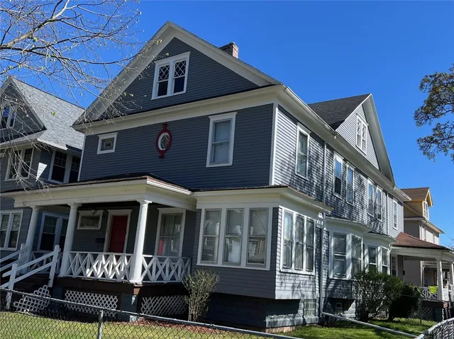 $1,650 | 157 Melrose Street, Rochester, NY 14619