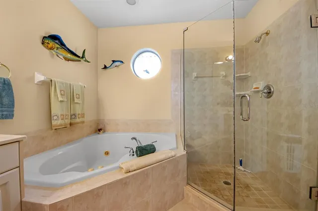 $1,200,000 | 220 82nd Street, Holmes Beach, FL 34217