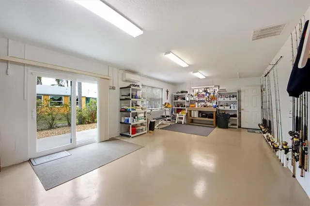 $1,200,000 | 220 82nd Street, Holmes Beach, FL 34217