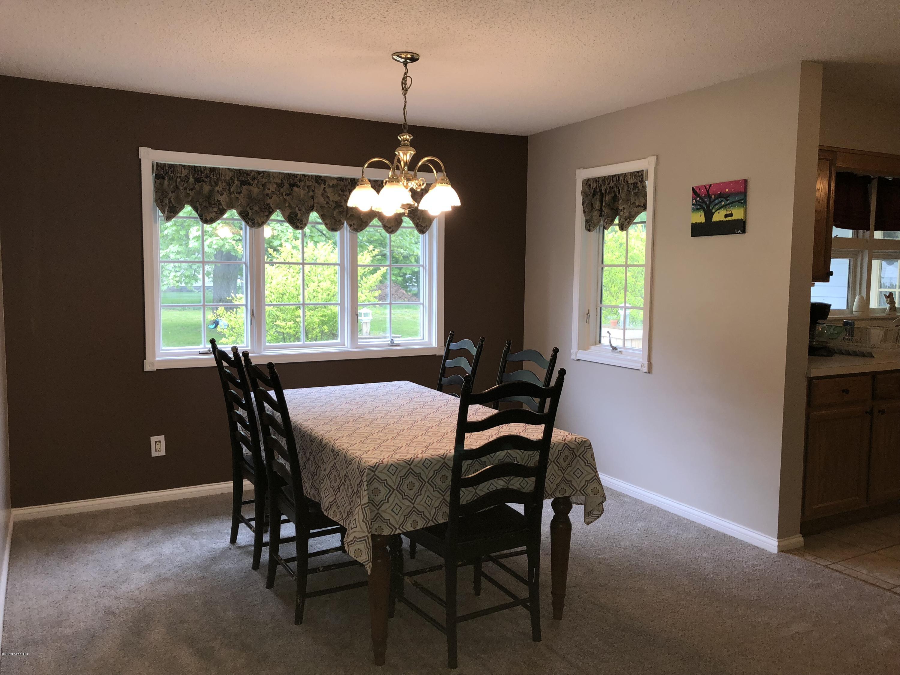 1312 Becker Road Muskegon, MI 49445 - Photo 5 of 16 IMG_0572