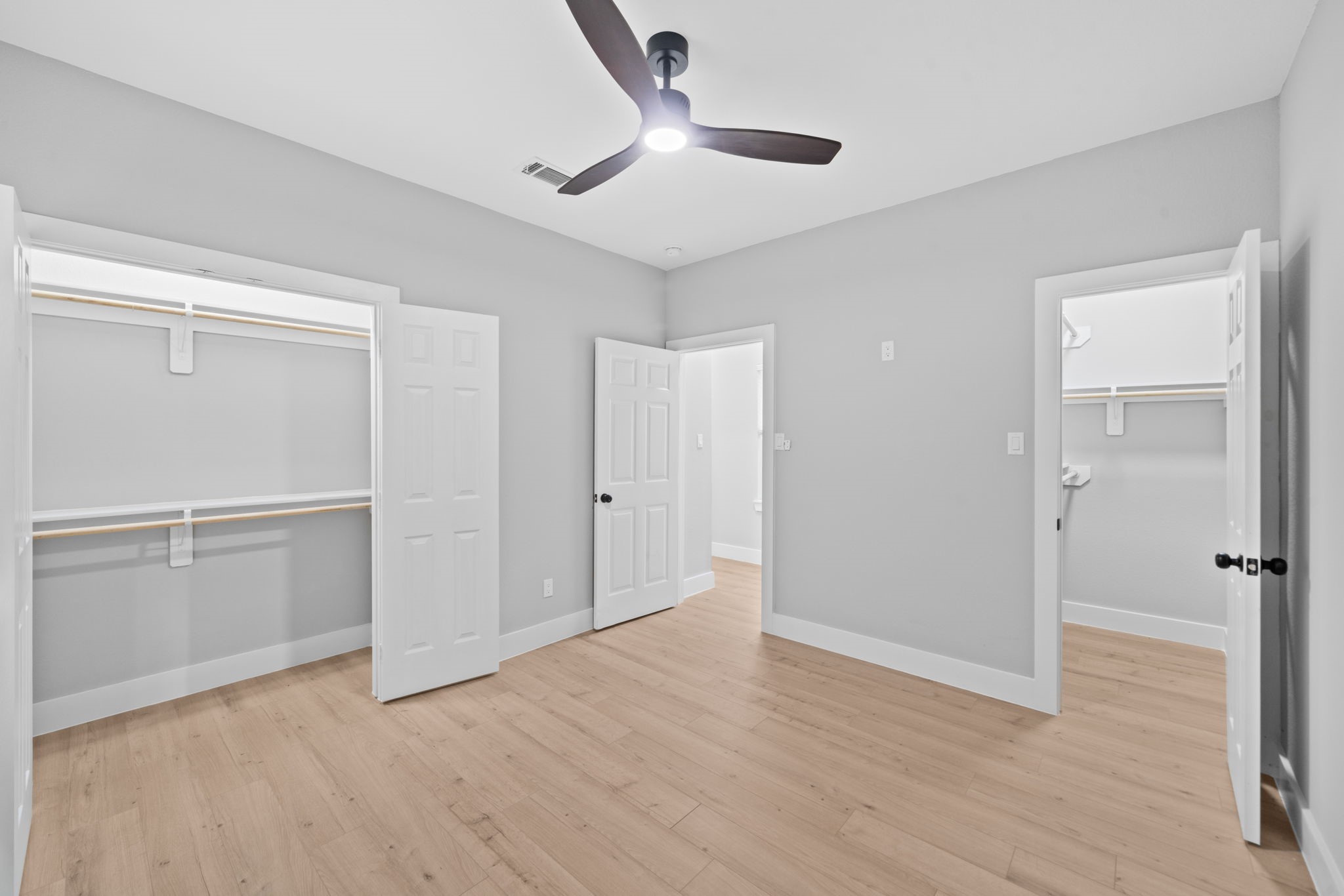 9918 Fillmore Street Houston, TX 77029 - Photo 16 of 35 a view of an empty room