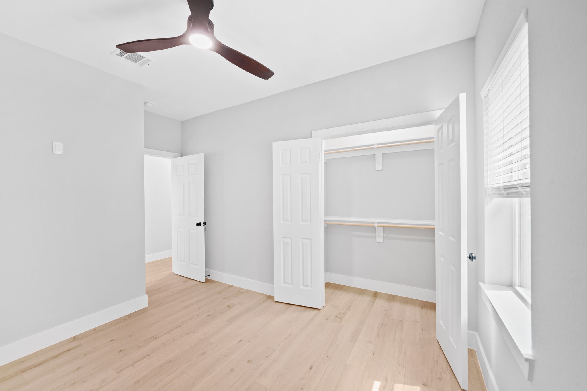 9918 Fillmore Street Houston, TX 77029 - Photo 30 of 35 a view of empty room with wooden floor
