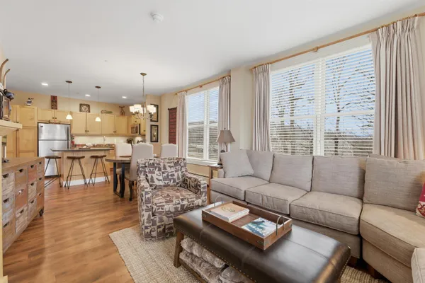 $915,000 | 761 Stratton Mountain Road, Unit 321/323, Stratton, VT 05155