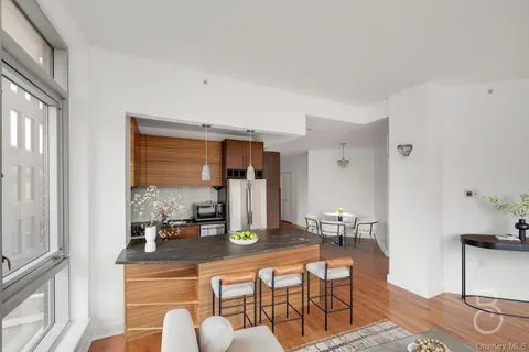 $899,000 | 11-24 31st Avenue, Unit 3A | Astoria