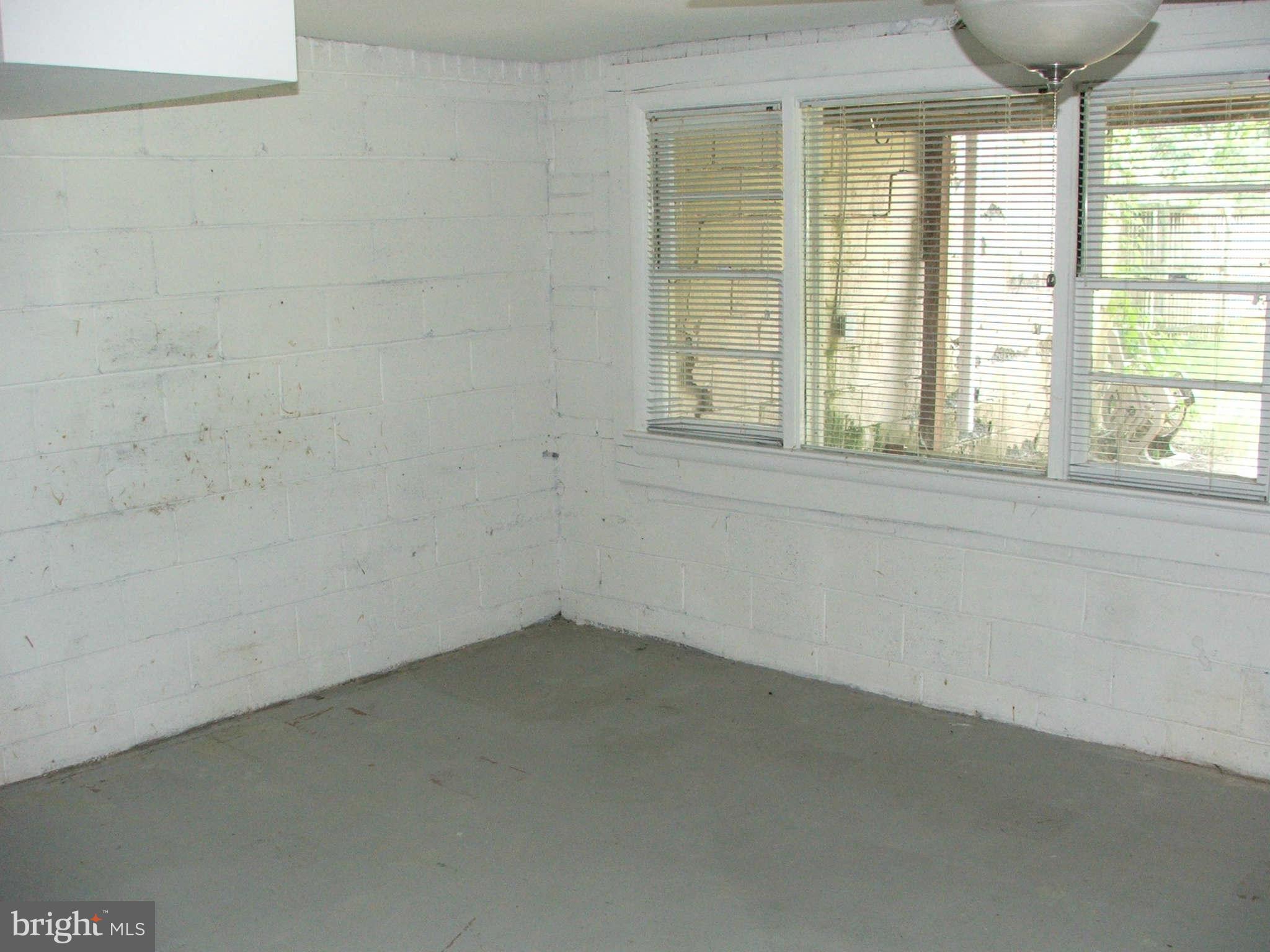 6508 Kalmia Street Springfield, VA 22150 - Photo 15 of 21 Bedroom
