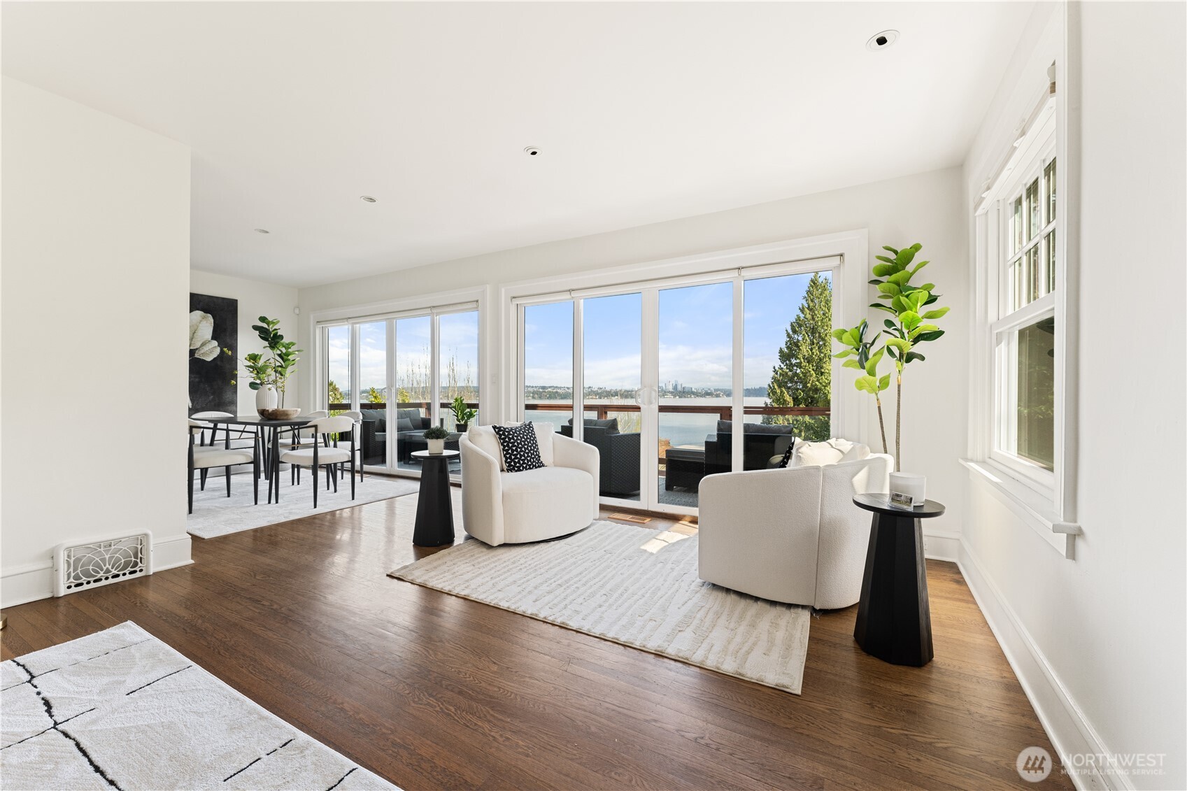 603 38th Avenue Seattle, WA 98122 - Photo 11 of 40