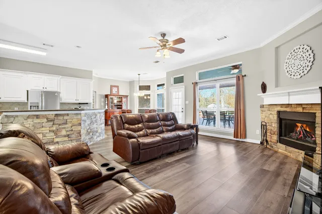 $525,000 | 23620 Spring Branch Trail, Montgomery, TX 77316