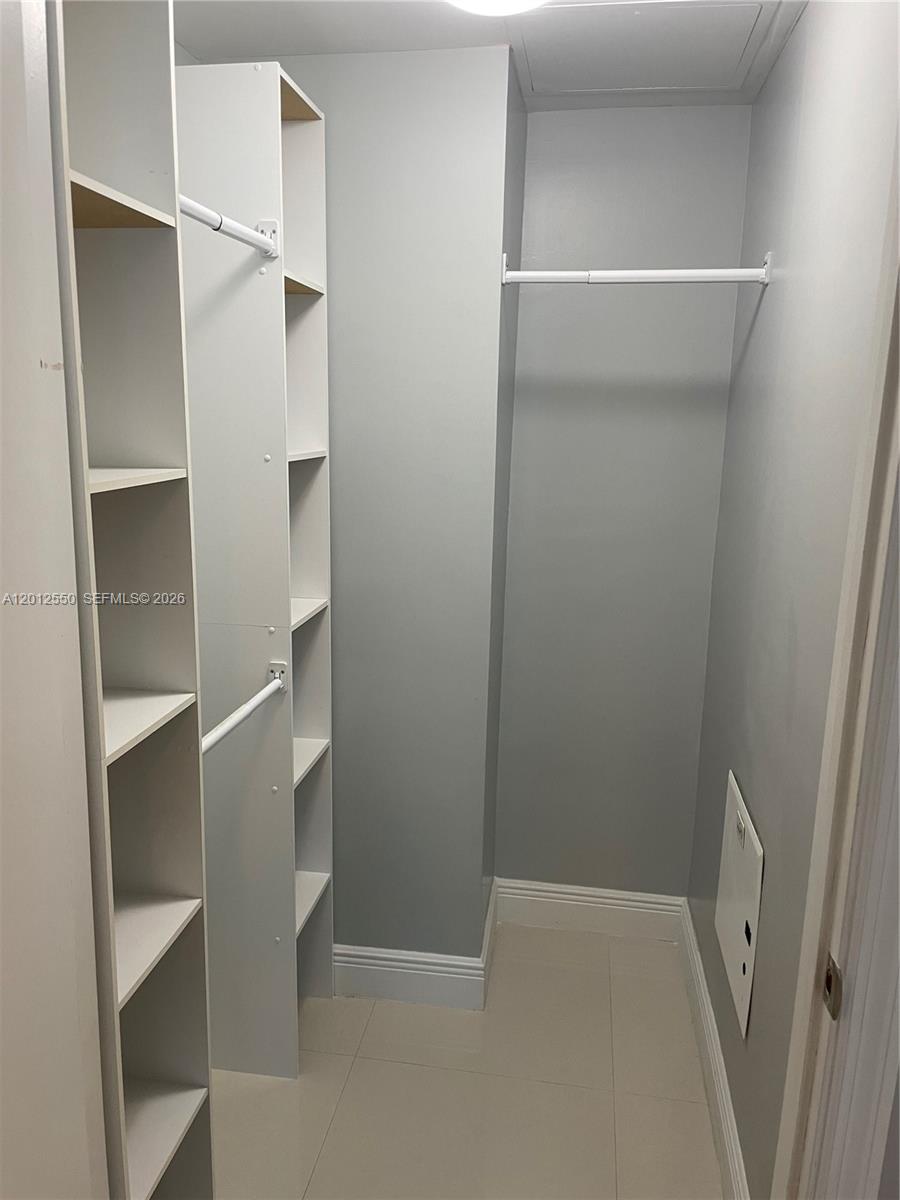 60 Southwest 13th Street, Unit 2414 Miami, FL 33130 - Photo 7 of 10