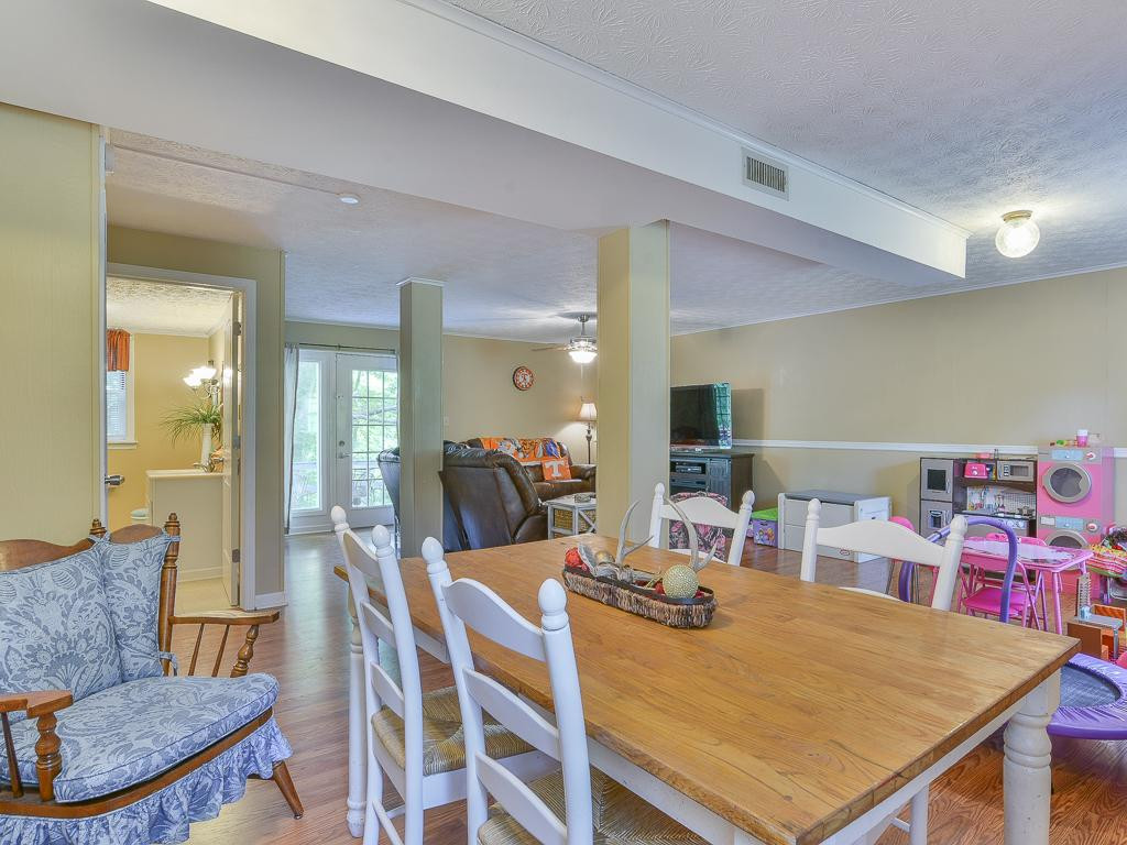 1053 Amersham Road Kingsport, TN 37660 - Photo 20 of 29 REC ROOM VIEW 4