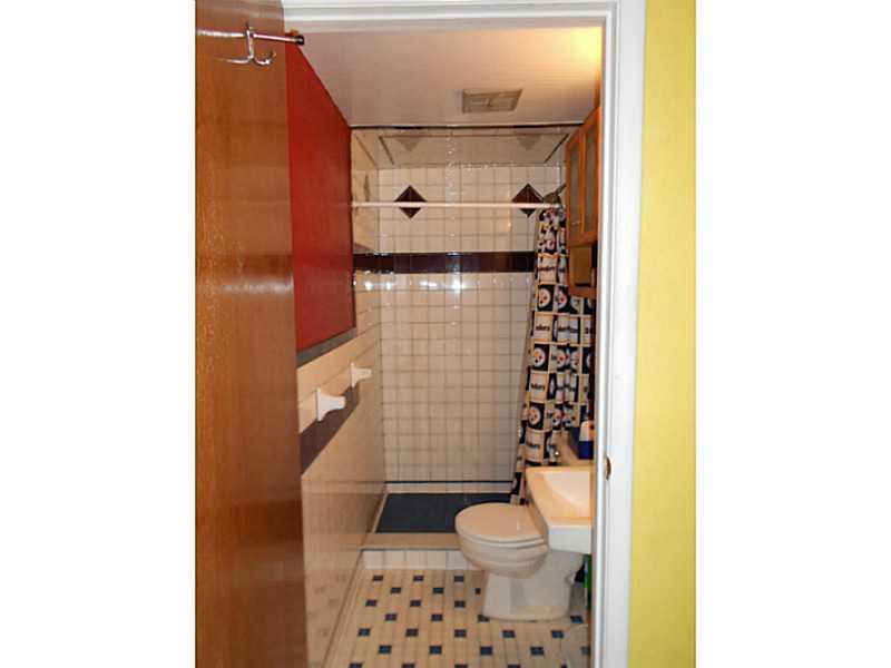 127 Pintail Road Gibsonia, PA 15044 - Photo 11 of 20 Master Bath/Spa. Full bath off master bedroom