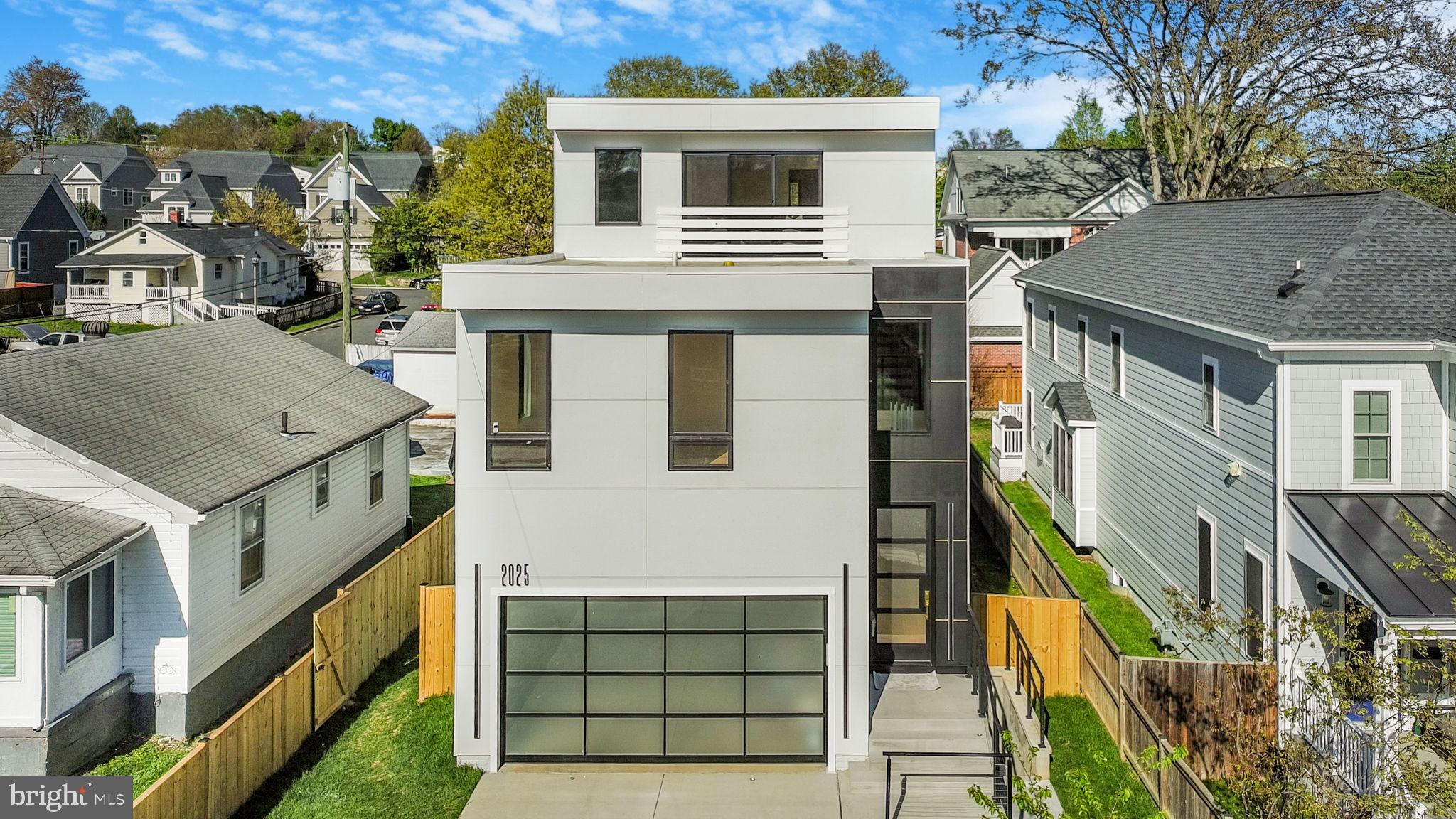 2025 North Emerson Street Arlington, VA 22207 - Photo 1 of 111